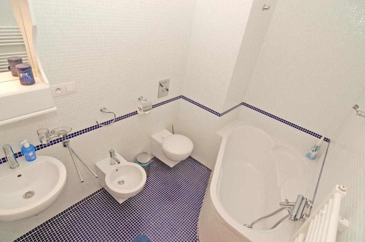Residence La Familia Prag Dış mekan fotoğraf